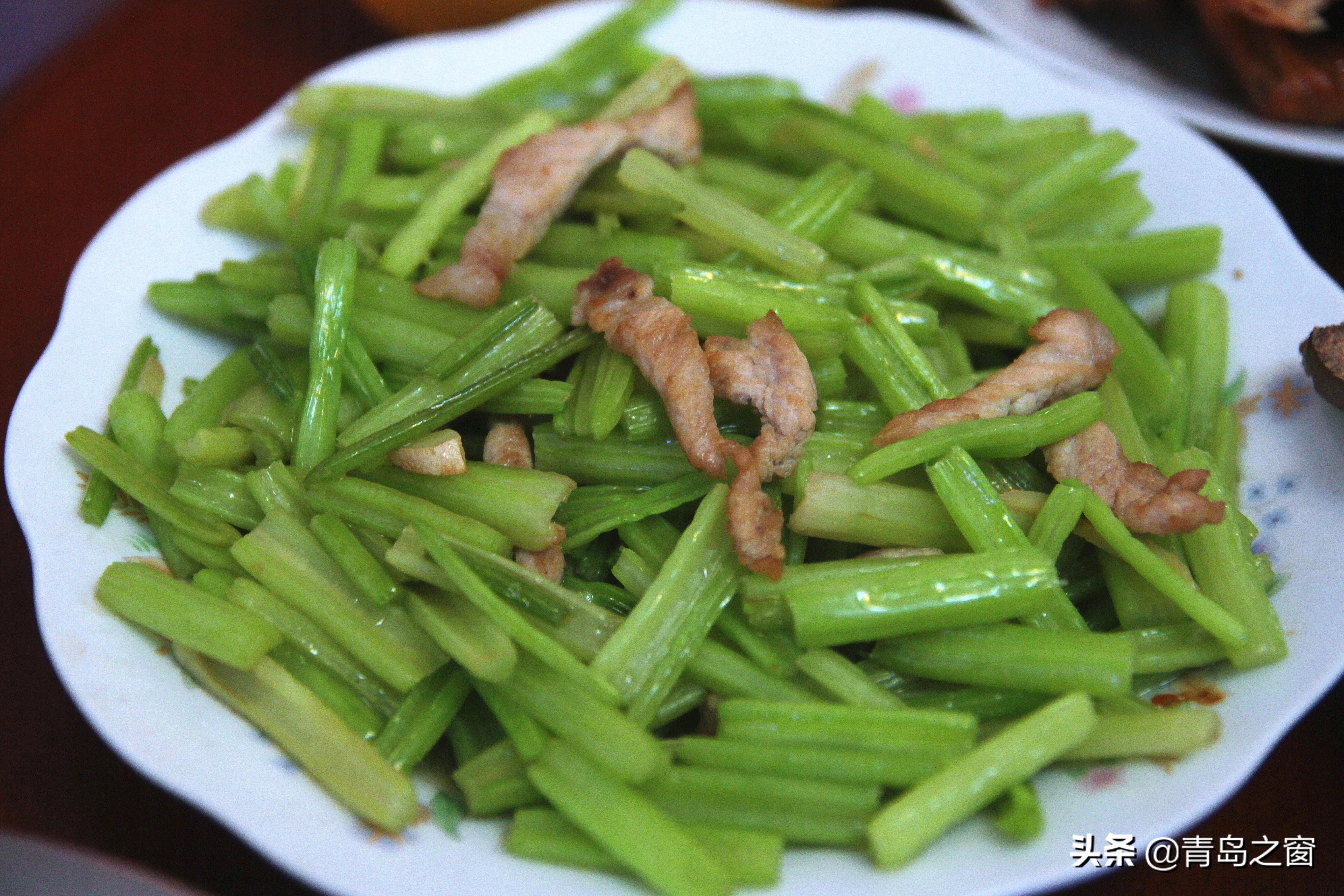 芹菜炒肉，一道美味佳肴的烹饪艺术